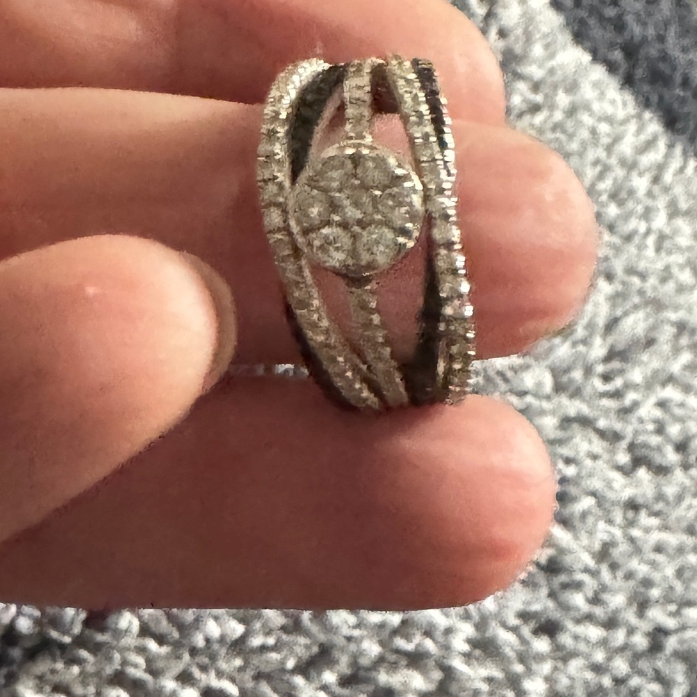 Gold Diamond Cluster Ring With Split Shank Design - image 5